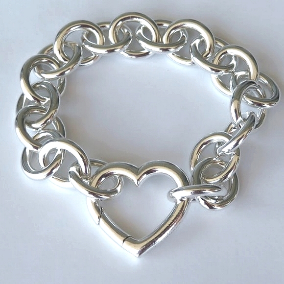 TIFFANY & Co Heart Clasp Chain Bracelet - Picture 6 of 17